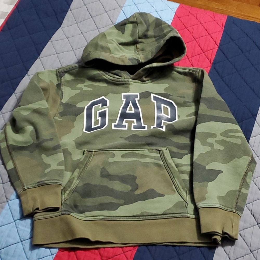 GAP Sweatshirt